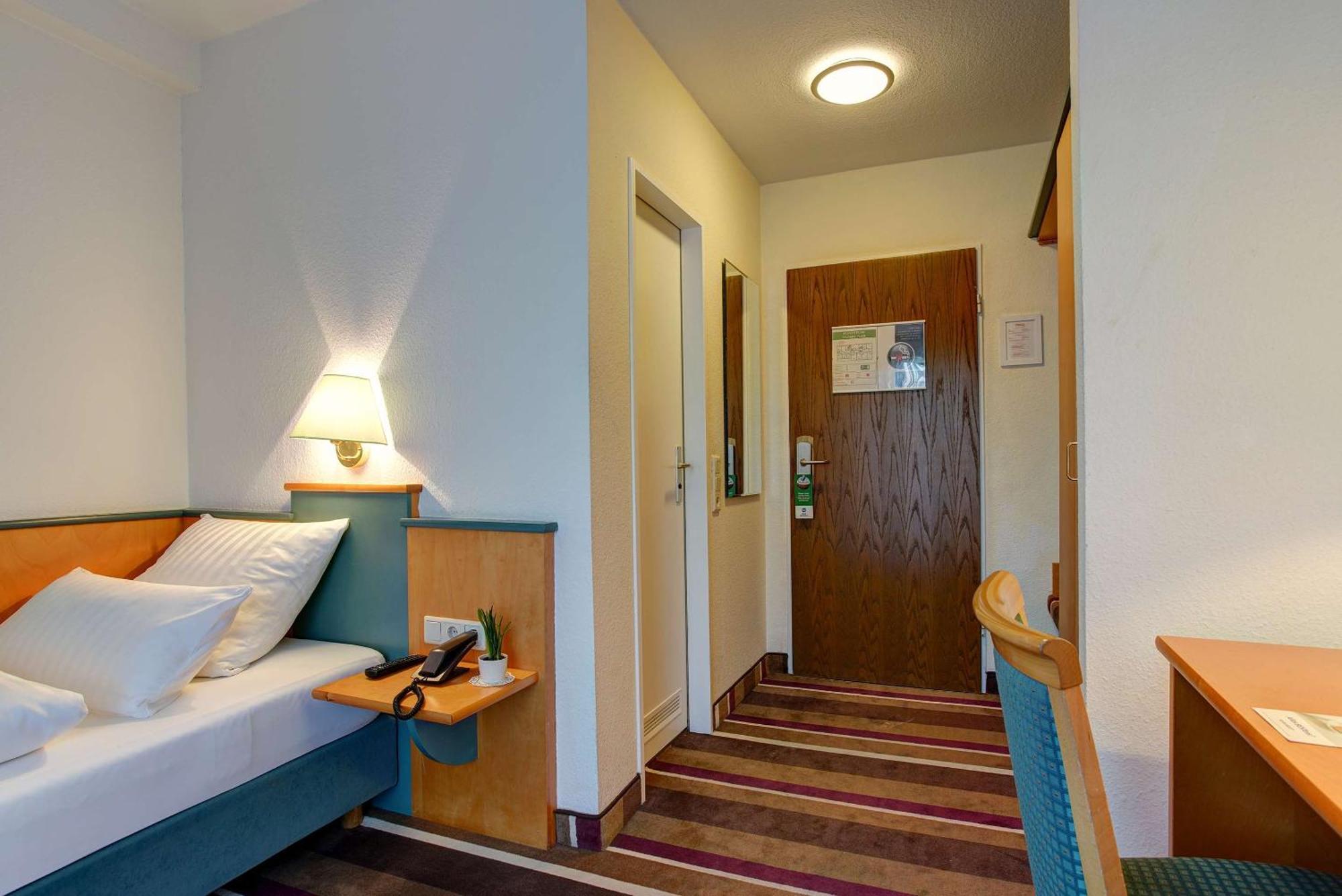 Sure Hotel By Best Western Ambassador Duesseldorf Εξωτερικό φωτογραφία