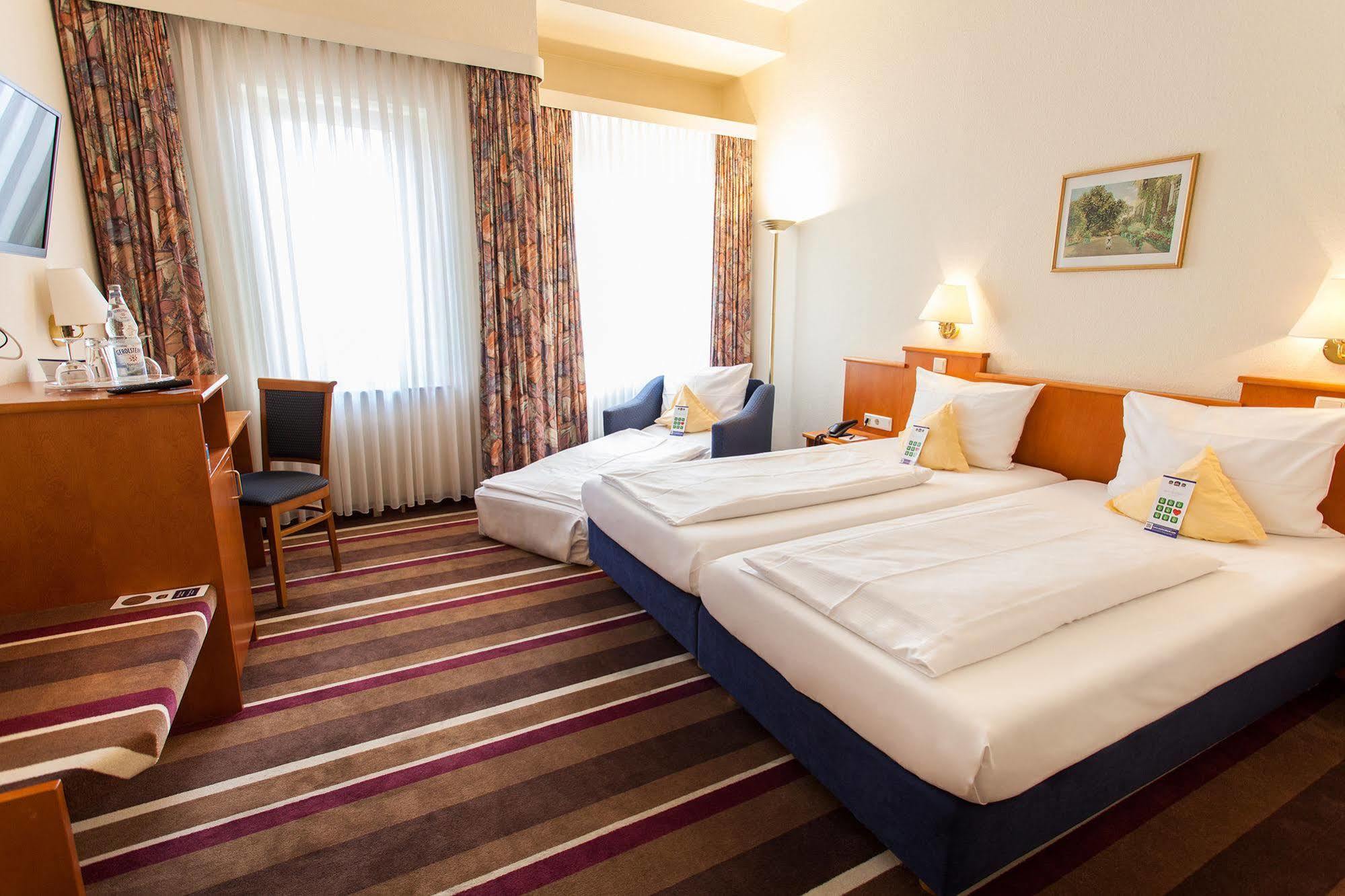 Sure Hotel By Best Western Ambassador Duesseldorf Εξωτερικό φωτογραφία